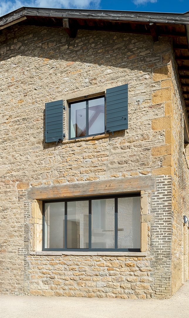 Fenêtre à Ouvrant caché aluminium MILLENIUM® SIPA Menuiseries I — free download
